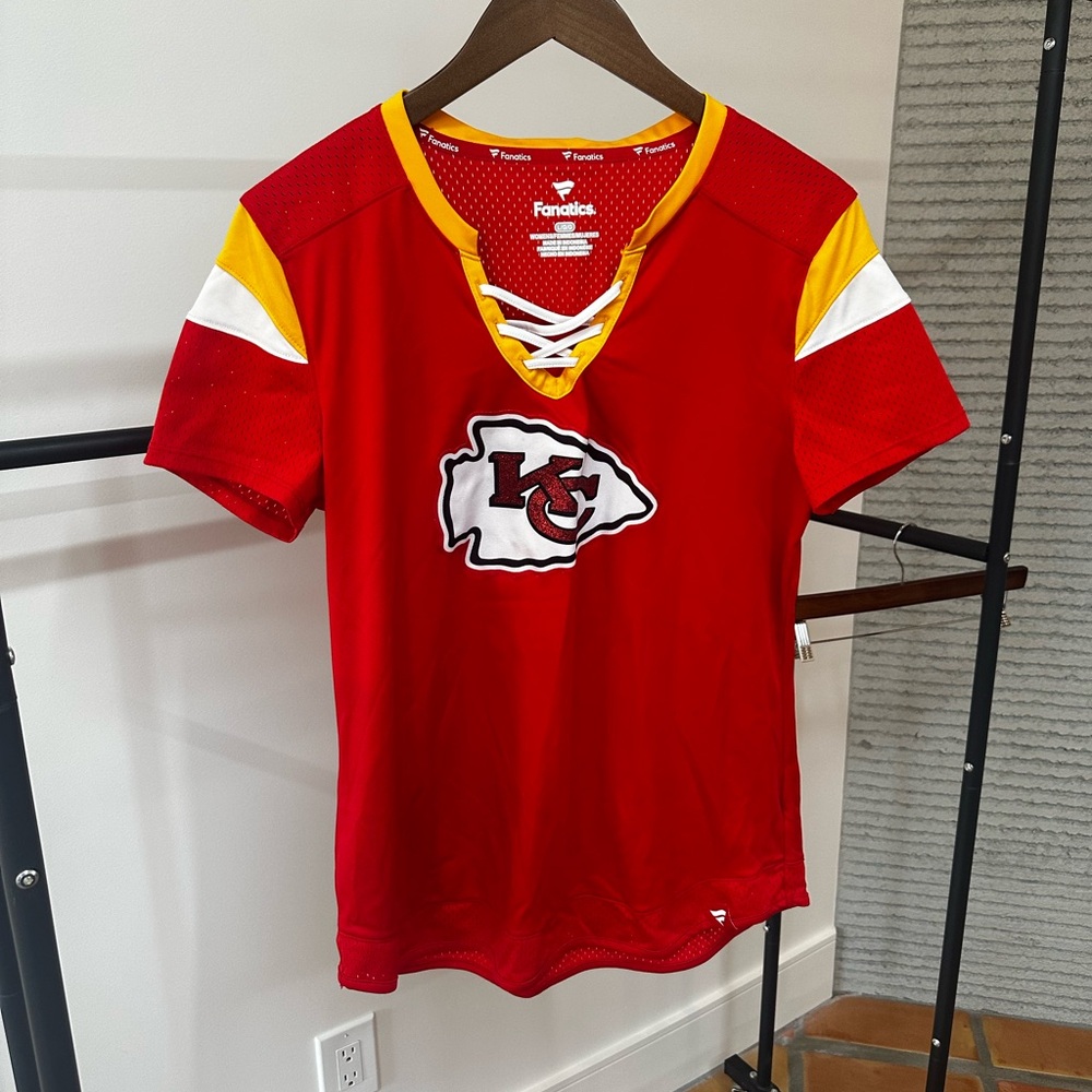 Kansas City Chiefs Fanatics Red and Yellow Sports Jersey Shurt women’s L large